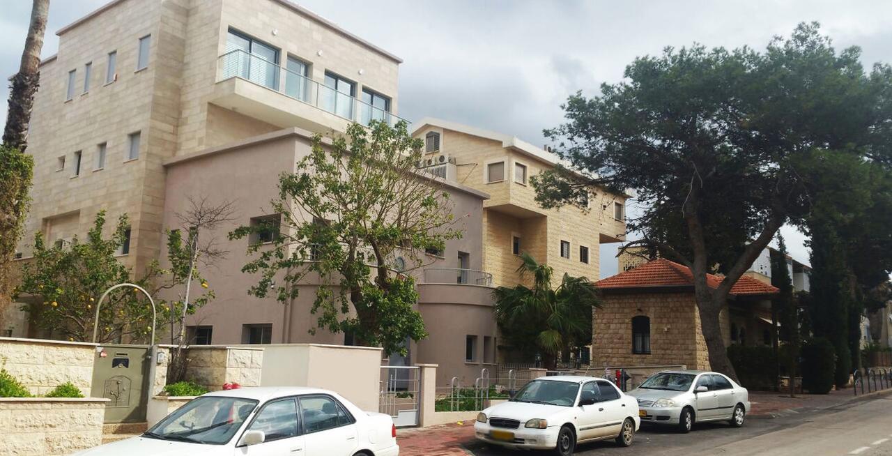 Rothschild 1929 Luxury Apartments Hotel Haifa Exteriör bild