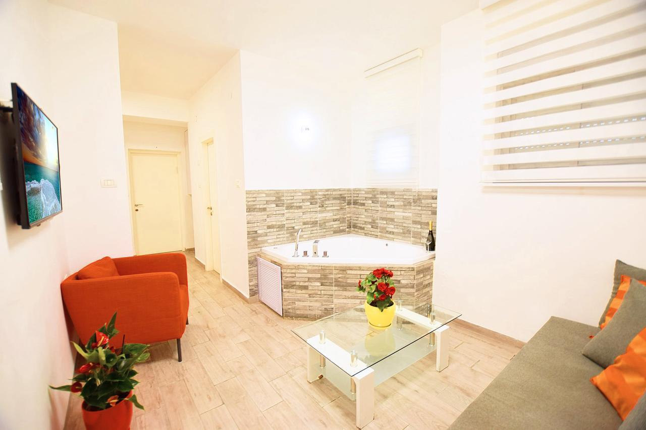 Rothschild 1929 Luxury Apartments Hotel Haifa Exteriör bild
